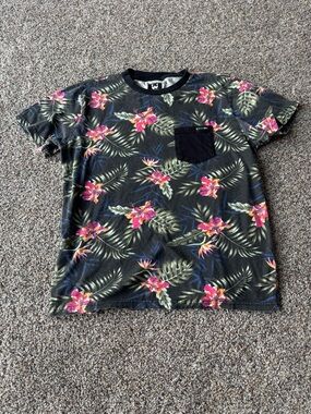 WXYZ Floral Tropical Pocket Tee Black Short Sleeve Shirt Streetwear Casual
